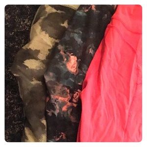 4x Lululemon high waisted yoga pants